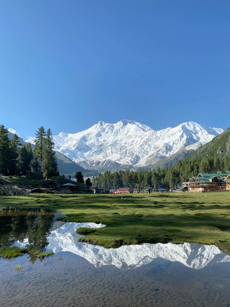 amarjeet_sikh's tweet photo. This is not Switzerland 🇨🇭
This is not Finland 🇫🇮

This is my Pakistan 🇵🇰 bro https://t.co/wjZCLn6AhY