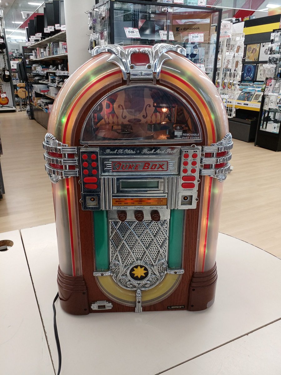 レトロでおしゃれなラジオCD ジュークボックスが入荷しました