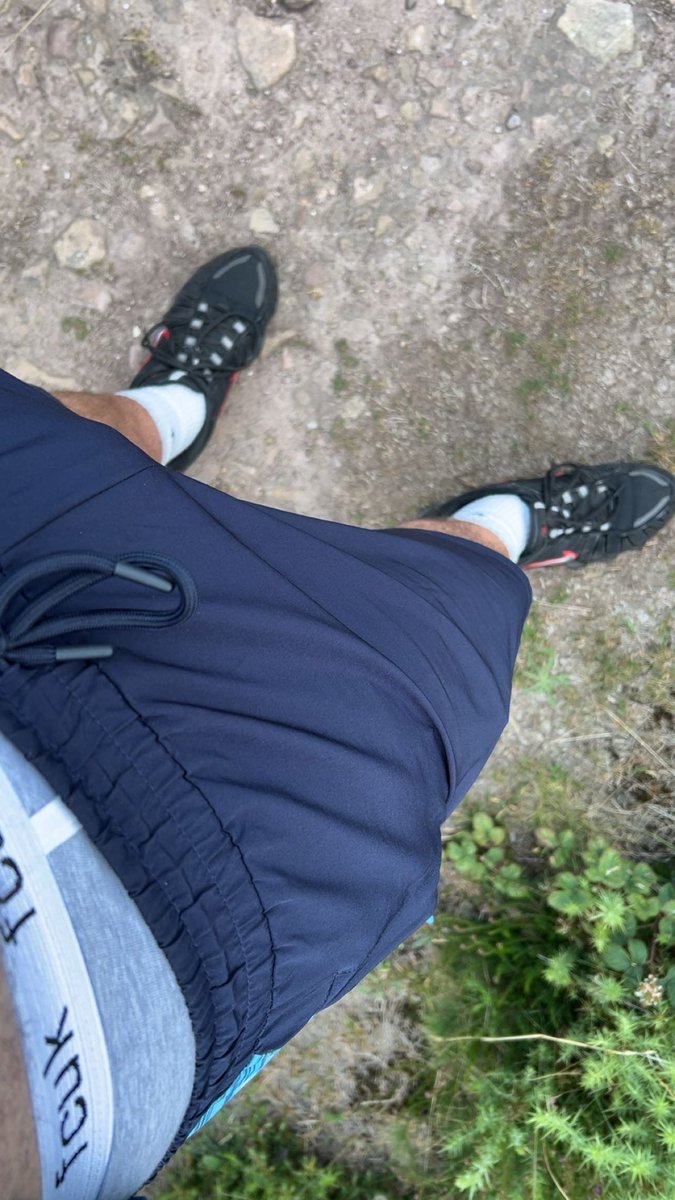 MasterCSocks's tweet photo. Had a slow foreskin piss while hiking 😈 💦 
Wish a bro was under drinking it tbh https://t.co/ooIQwydqS0
