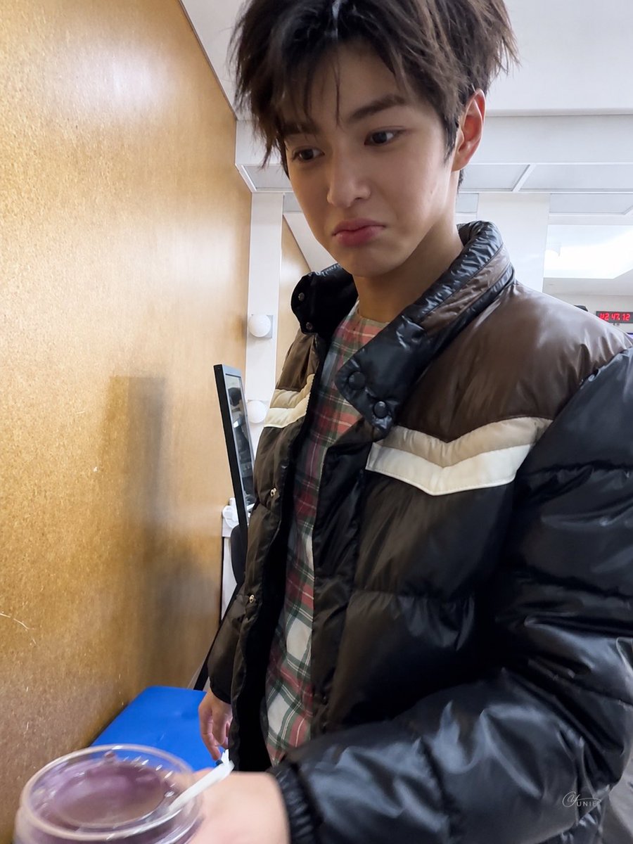 GanYunie's tweet photo. Super cute🥹

#KEONHO #건호 #CORTIS #코르티스 https://t.co/6MLNJbdFbo