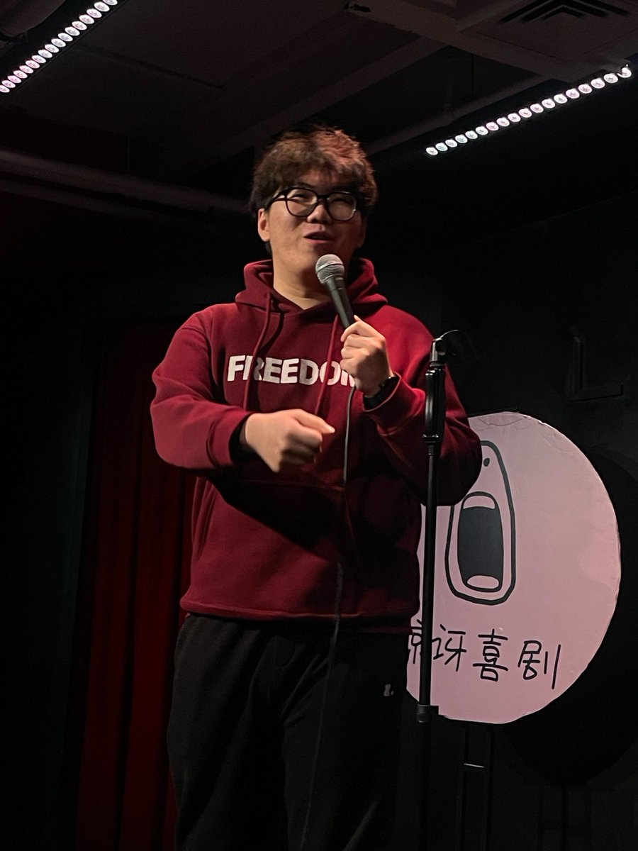 charliehall6's tweet photo. Just closed my first live English stand-up set here—half the crowd actually got my pun about grammar teachers being good at relationships (they know how to fix run-on sentences and people’s vibes)! https://t.co/fox8Q75YeY