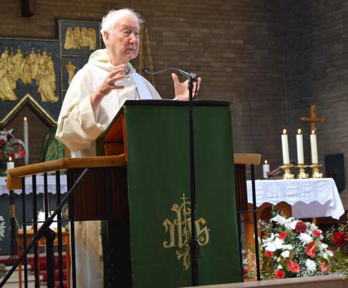 RorateCaeli's tweet photo. Vatican II Alert: "Golden Anniversary" of Same-Sex "Couple" Celebrated with mass in London, with Homily by Cardinal

https://t.co/MgkucWdxuK https://t.co/KKA65KpbT6