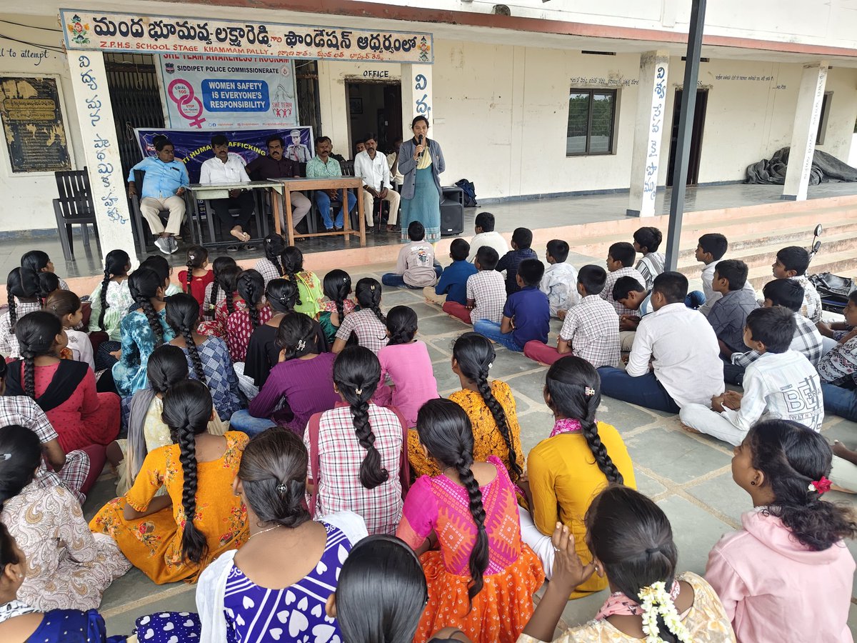 sdptsheteam's tweet photo. Today we conducted #awareness program at Zphs Khammampally,
We explained about what is #Sheteam,how does it works,eveteasing, social meda harrassment,child helpline number etc.@siddipetcp https://t.co/BvleNViWrM