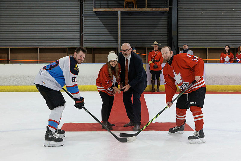 canadadownunder's tweet photo. Happy Canada Day from Australia! Proud to celebrate with friends who help make the 🇨🇦–🇦🇺 relationship so strong. Minister Tim Ayres values our enduring close partnership built on shared values. A friendly hockey game with ADF team was a great display of camaraderie! https://t.co/dwsNQGqliH