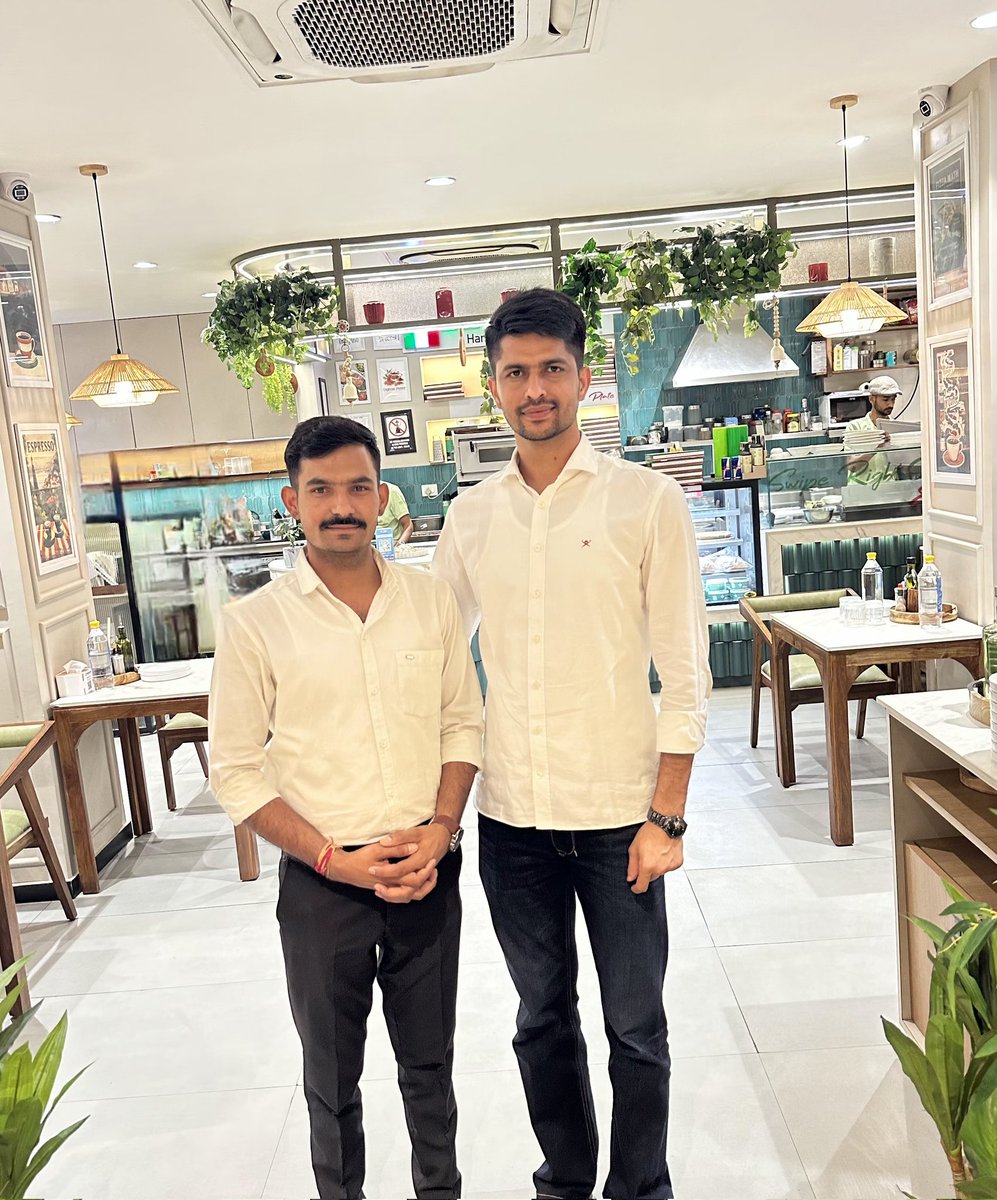 Lokeshdiya_'s tweet photo. राजस्थान यूनिवर्सिटी के पूर्व अध्यक्ष भाई निर्मल चौधरी को जन्मदिन की हार्दिक शुभकामनाएं।

ईश्वर से आपके दीर्घायु जीवन की कामना करती हूं।

@NirmlChoudhary 
#lokeshdiya #nasirabad #ajmer https://t.co/jCapreDnIF
