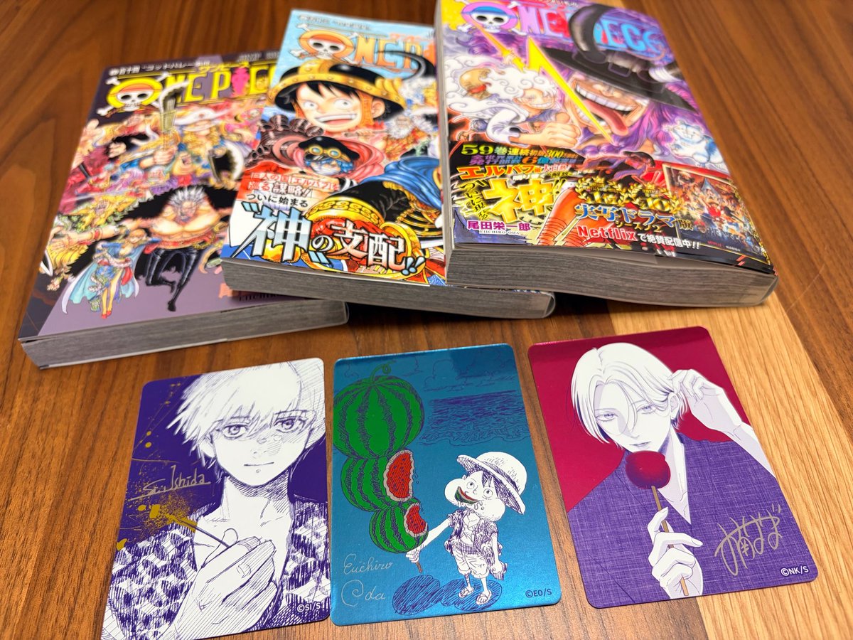 kanata_184's tweet photo. 今回のナツコミ、ONE PIECEの描き下ろしむっちゃ可愛すぎるやん！！でも近所の本屋ランダムで無理すぎるやん😭って悲観してたけど娘の引き運に委ねたら、イケメン２人も引き連れて（笑）見事に当ててくれた💕大切にしますわ✨ https://t.co/w57aGxLueQ