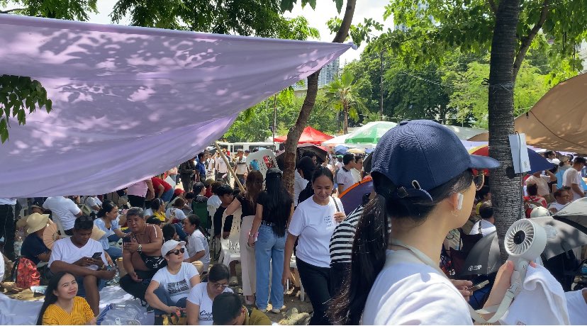 andreagINQ's tweet photo. NEWS UPDATE: As of 2 p.m. around 2,200 participants gathered at the Liwasang Bonifacio according to the Manila Police District. Iglesia ni Cristo’s rally enters its third day to support Sen. Rodante Marcoleta. https://t.co/6Ke0yNXvsj