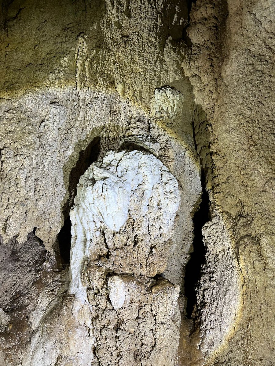 Melleniaaaaals's tweet photo. 📍Panhulugan Cave https://t.co/ACZ46F2v3k