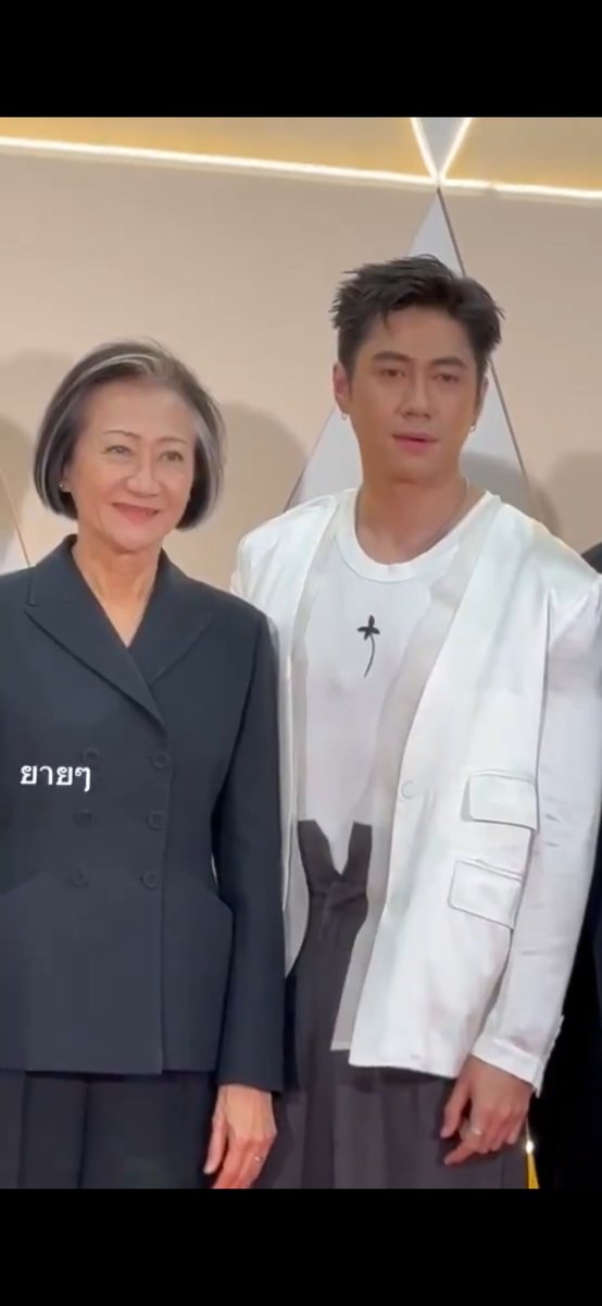 AppleViva1's tweet photo. @NNoiphrom41007 @RachataJam คุณกฤษณา อัมพุช 1 ในเจ้าของเดอะมอลล์❤️❤️❤️ https://t.co/8zc3wmwKTW
