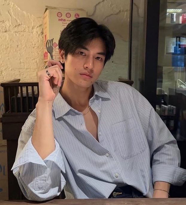 jol1et1's tweet photo. Instagram ก็หัดลงรูปบ้าง ลง story ให้พี่ดูบ้างนะ พี่ก็อยากเห็นรูปเราบ่อย ๆ โอเคไหมคะ https://t.co/YCcnZuhEHZ