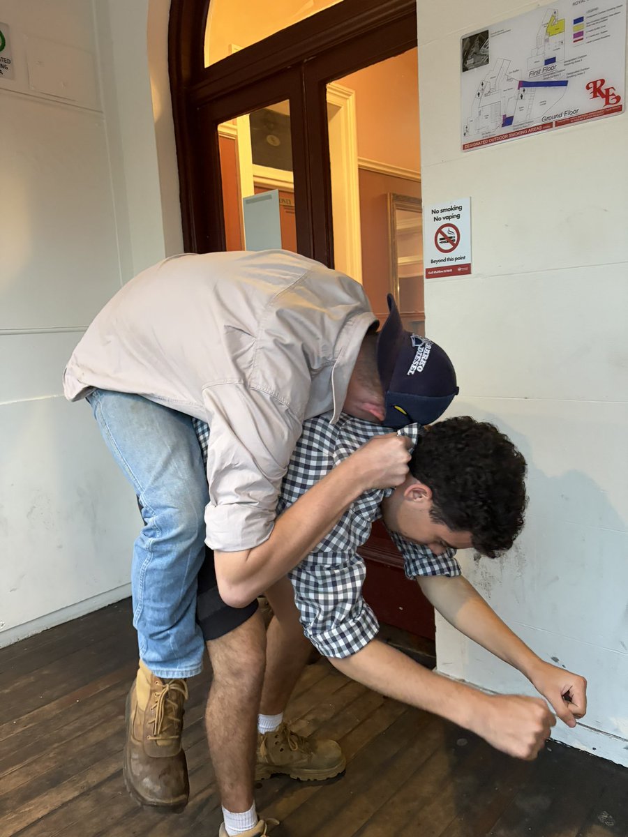 timbliss17's tweet photo. Horse and his jockey #pikeyinthelast https://t.co/xefsVIus3N