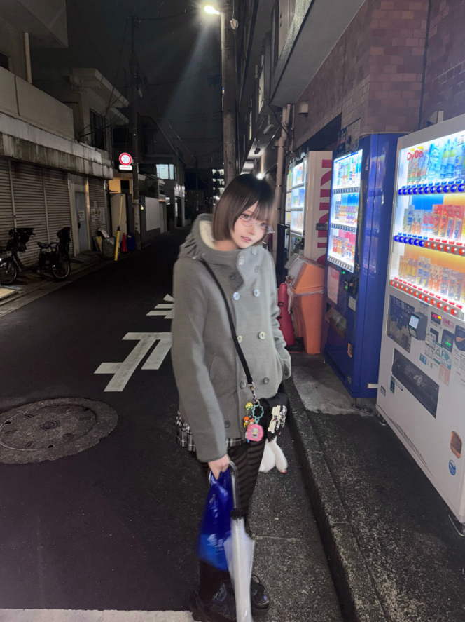 GretchenMa37205's tweet photo. 眼鏡かけるとただの彼氏のいない地味女です… https://t.co/NnEDdZha91