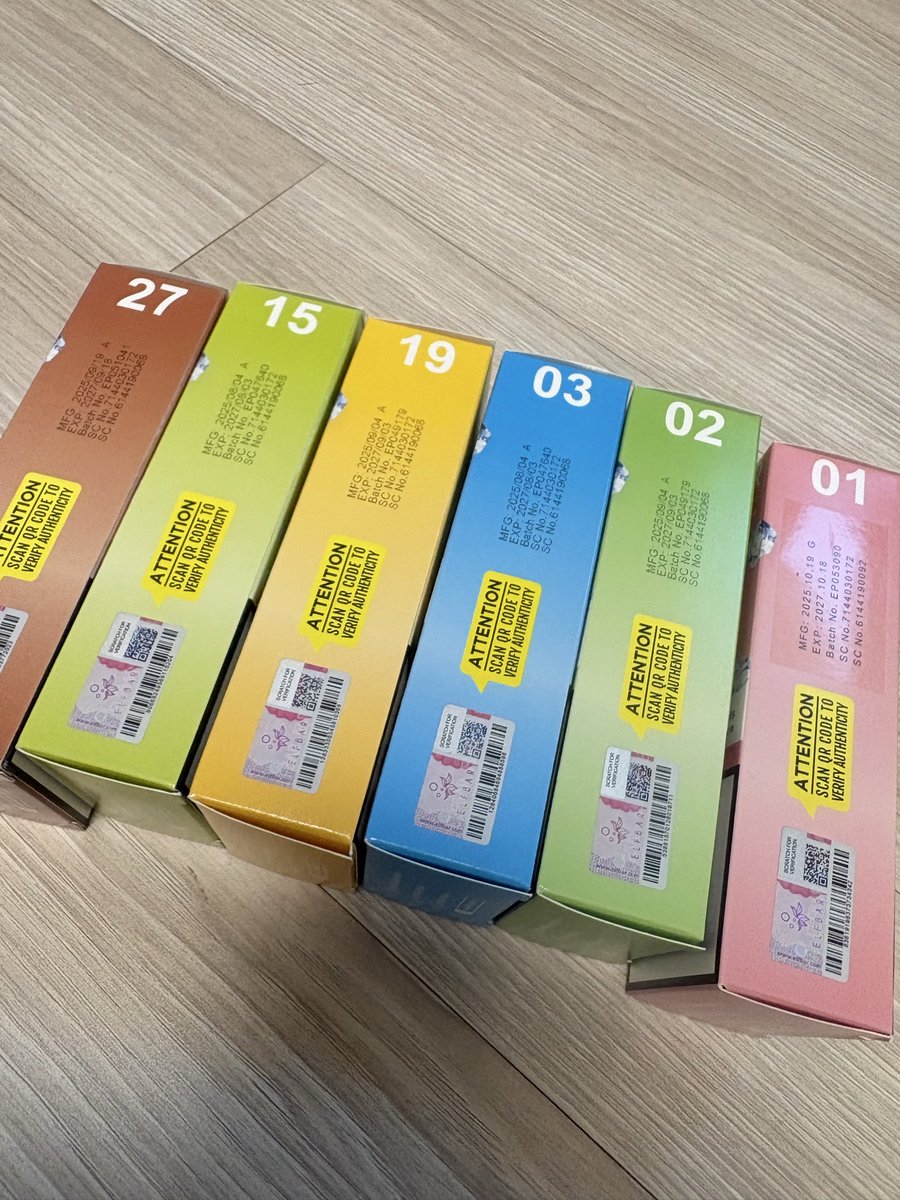bestyyyleo's tweet photo. エルフバー アイスキング買いたい方いますか？1個5000円です。

ウォーターメロン、メロン、グレープチェリー、ストロベリーキウイ、メンソール、ソーダ、シャインマスカット、ピーチ、アップル、マンゴー、ブルーラズ、コーラ、アメリカーノあります。(写真は一部です)ご希望の方DMください✉️elfbar https://t.co/WW75xCqQEH