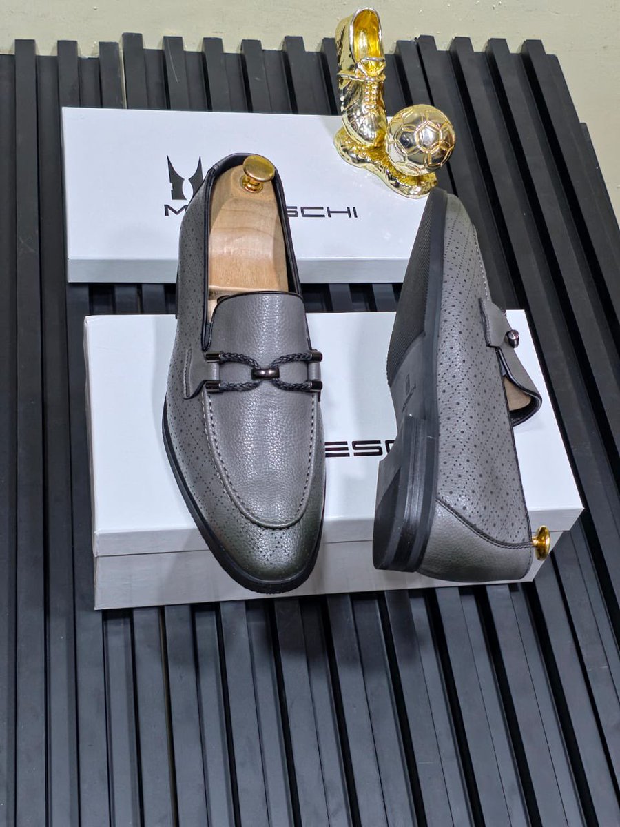 Naza_judith's tweet photo. Support my business with patronage.🙏🏾

We're open to receive your order for the day🤝

Available as seen✅

Size:-40-46

🏷️55,000

Location : Lagos |  Nationwide Delivery 🚚

Kindly Send A Dm To Place Your Order or Click On The Link On Our Bio https://t.co/pa4cwl2Lum