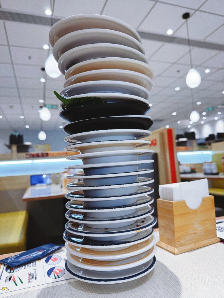 0v_pl0's tweet photo. 🍣😋 https://t.co/2UJtxNnrtJ