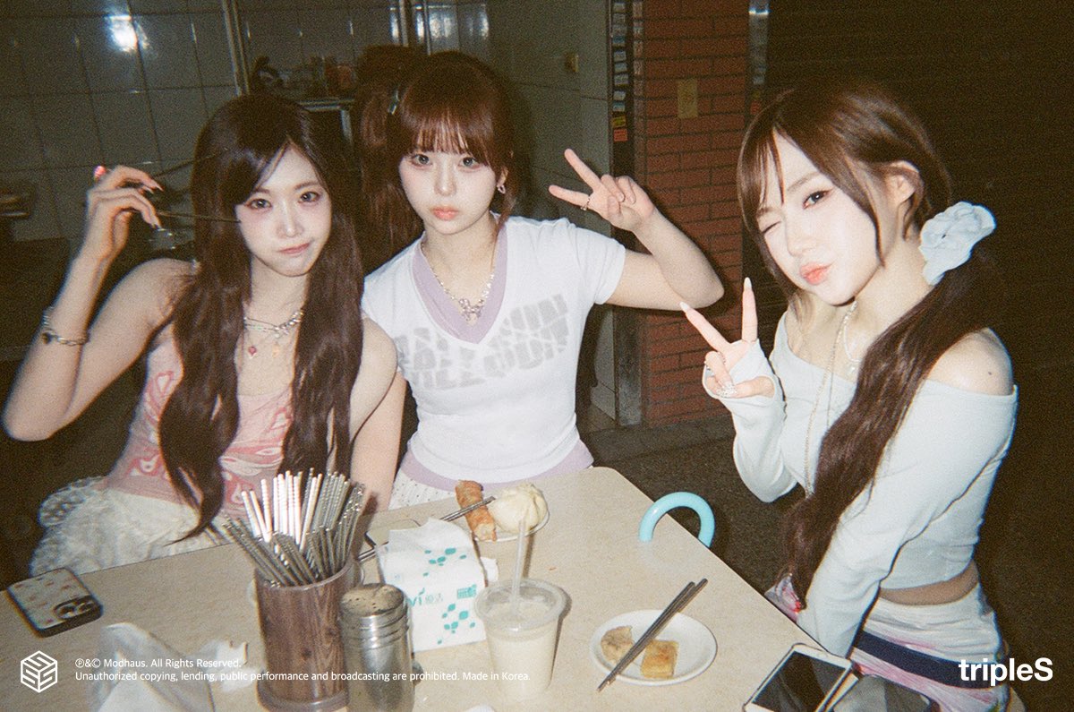 hamhamddia's tweet photo. 팀넵튠💕💕 https://t.co/94cWBxAf7e