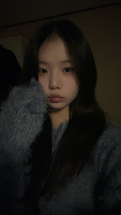 qwasic9's tweet photo. 서로 지인 보면서 딸딸치 분 와주세요
#연능 #지능 #지인능욕 #능욕 https://t.co/E2ua27G17J