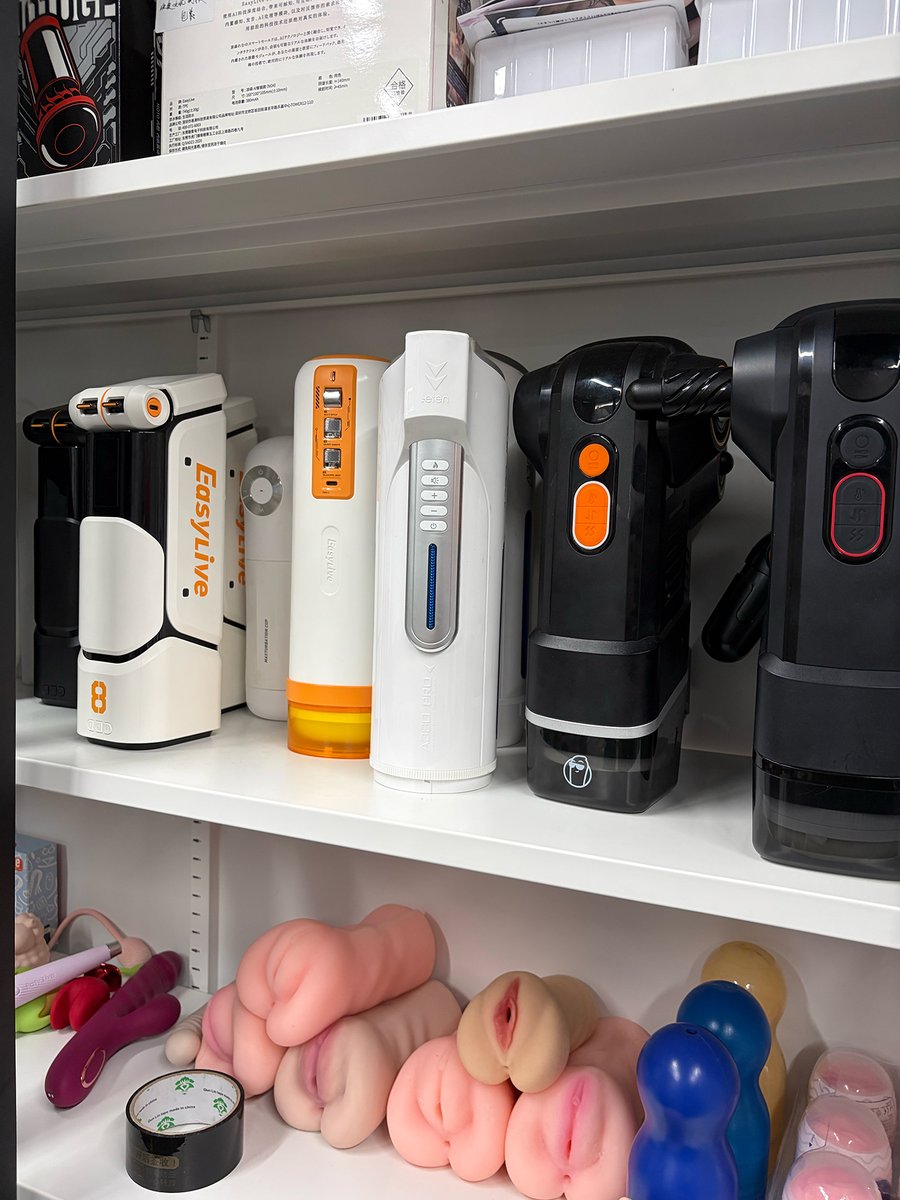 theEasyLive's tweet photo. 咱就是说，测评多了身体真的吃不消。好几款新品又在开发中，要地狱级测试，真的难绷！！

另外你们觉得哪款好看？有几款真的是顶的哟 https://t.co/WK5jIJlPkc