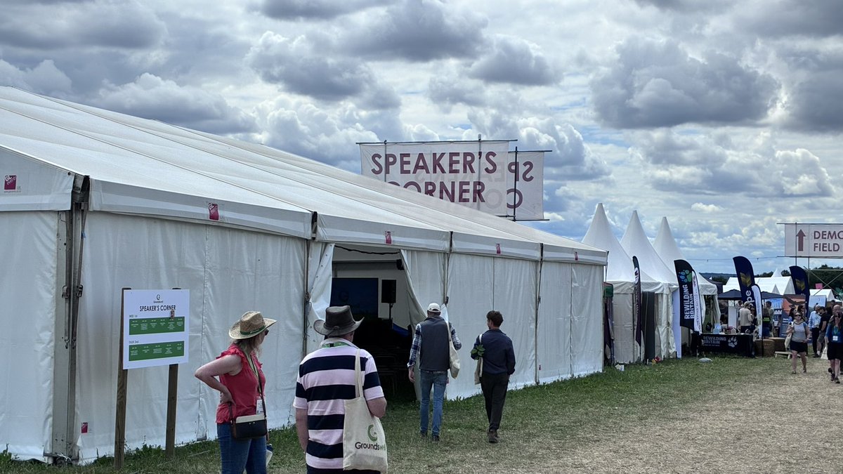blackgull's tweet photo. great presentations and audience interaction

#groundswell2026 https://t.co/KPm7YwlOZl