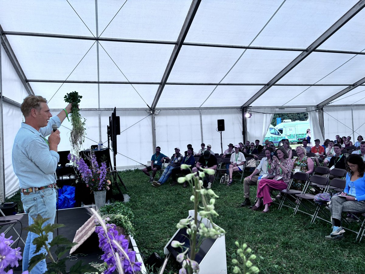 blackgull's tweet photo. great presentations and audience interaction

#groundswell2026 https://t.co/KPm7YwlOZl