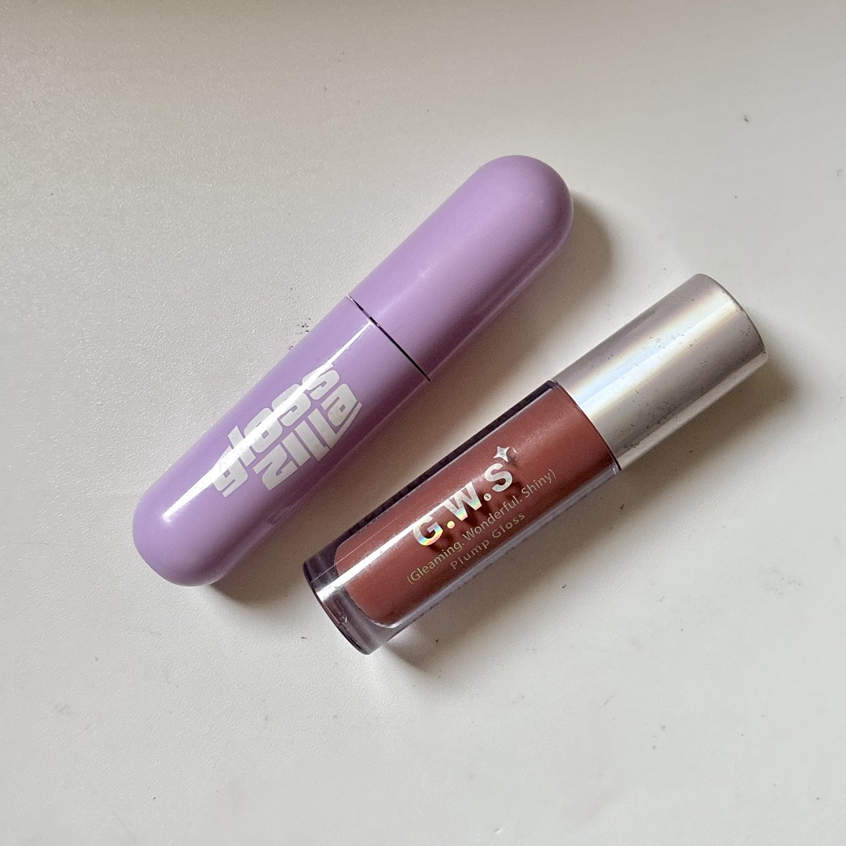 beautiaf's tweet photo. I LOOOVEEEE MUTED BROWN LIPS.🧸🤎

here’s my go-to muted brown lips with juicy &amp; healthy finish. using the same LIP GLOSS from local brand.😉🫶🏻 https://t.co/S6pGy4EbHa