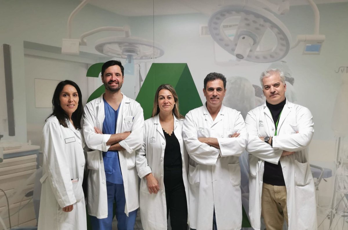 AGSSurSevilla's tweet photo. 🔝 La Unidad #CirugíaEndocrina #HospitalValme se incorpora al selecto grupo de centros españoles acreditados por @aecirujanos. Reconocimiento a la #excelenciaasistencial, @SegPac y compromiso docente e investigador https://t.co/FhMTiqRXny