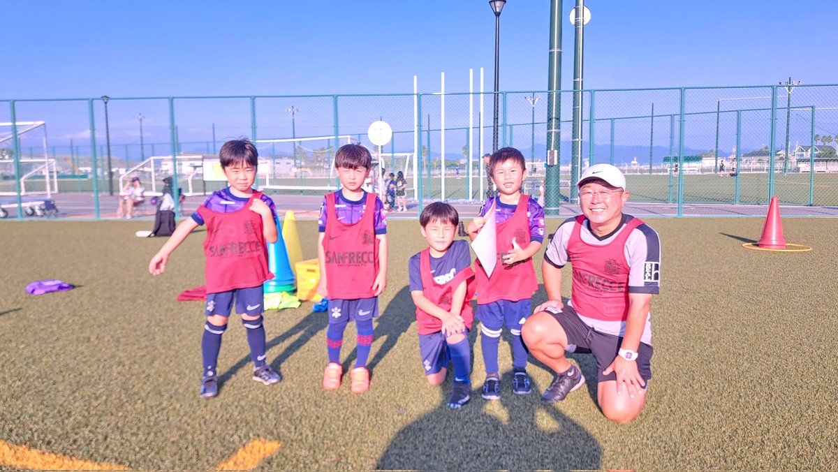 sfc_school's tweet photo. わーるどかっぷって楽しいね！

https://t.co/AtIRqxviIt

#sanfrecce
#サンフレッチェ広島
#サンフレッチェ広島サッカースクール
#サンフレスクール
#fresta https://t.co/WHU6CanDNI