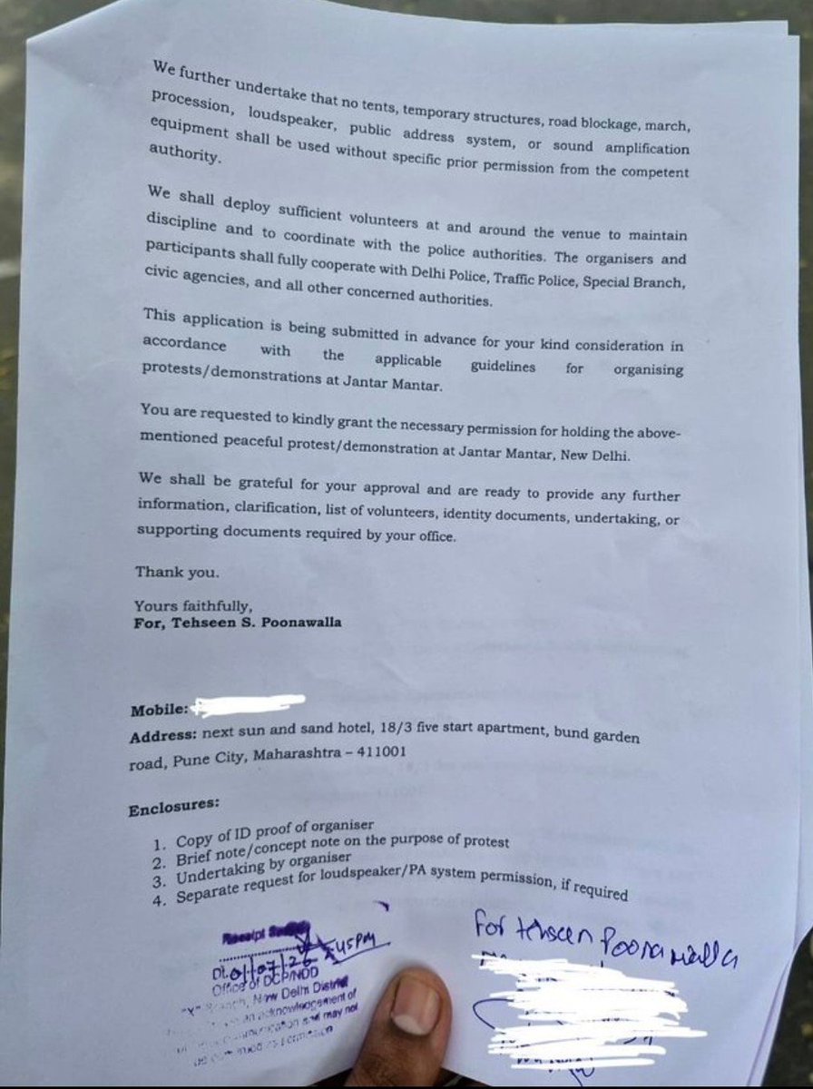 tehseenp's tweet photo. Dear @DelhiPolice , 𝐩𝐥𝐞𝐚𝐬𝐞 𝐝𝐨𝐧'𝐭 𝐛𝐞 𝐭𝐨𝐱𝐢𝐜 & 𝐠𝐡𝐨𝐬𝐭 𝐮𝐬!

Team Bharat, has applied for permission to protest the "ill thought Ethanol blending policy" & protest against Hon'ble Ministers Nitin Gadkari ji & Hardeep Puri ji. Kindly grant the permission & don't ghost us!

#EthanolScam
 
𝐉𝐚𝐧𝐭𝐚𝐫 𝐌𝐚𝐧𝐭𝐚𝐫, 𝐃𝐞𝐥𝐡𝐢
• 𝟓𝐭𝐡 𝐉𝐮𝐥𝐲 𝟐𝟎𝟐𝟔, 𝟐𝐩𝐦!

#Ethanolscam 
BETA BADHAO YOJNA 

𝐎𝐮𝐫 𝐜𝐚𝐫𝐬   𝐎𝐮𝐫 𝐜𝐡𝐨𝐢𝐜𝐞. 
𝐎𝐮𝐫 𝐁𝐢𝐤𝐞𝐬 𝐎𝐮𝐫 𝐫𝐢𝐠𝐡𝐭𝐬!
हमारी गाड़ी, हमारा अधिकार!