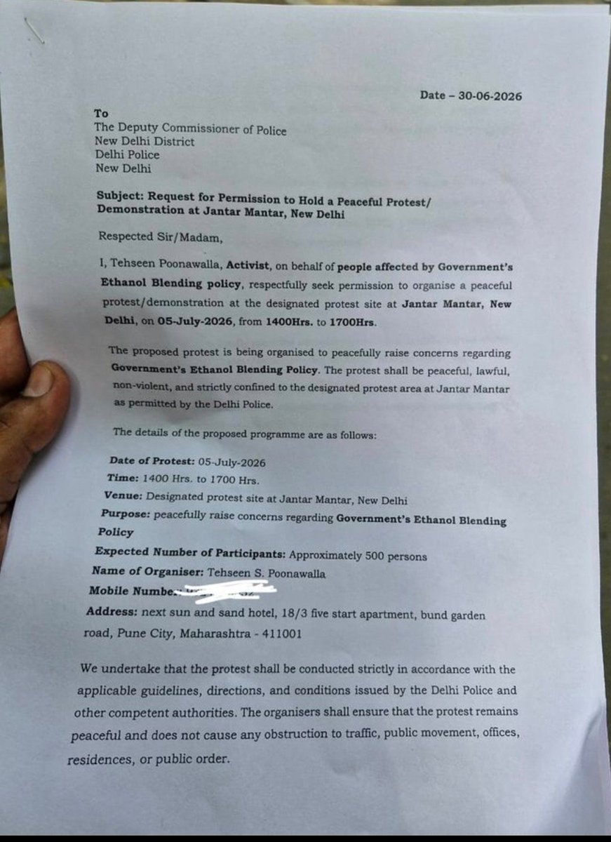 tehseenp's tweet photo. Dear @DelhiPolice , 𝐩𝐥𝐞𝐚𝐬𝐞 𝐝𝐨𝐧'𝐭 𝐛𝐞 𝐭𝐨𝐱𝐢𝐜 & 𝐠𝐡𝐨𝐬𝐭 𝐮𝐬!

Team Bharat, has applied for permission to protest the "ill thought Ethanol blending policy" & protest against Hon'ble Ministers Nitin Gadkari ji & Hardeep Puri ji. Kindly grant the permission & don't ghost us!

#EthanolScam
 
𝐉𝐚𝐧𝐭𝐚𝐫 𝐌𝐚𝐧𝐭𝐚𝐫, 𝐃𝐞𝐥𝐡𝐢
• 𝟓𝐭𝐡 𝐉𝐮𝐥𝐲 𝟐𝟎𝟐𝟔, 𝟐𝐩𝐦!

#Ethanolscam 
BETA BADHAO YOJNA 

𝐎𝐮𝐫 𝐜𝐚𝐫𝐬   𝐎𝐮𝐫 𝐜𝐡𝐨𝐢𝐜𝐞. 
𝐎𝐮𝐫 𝐁𝐢𝐤𝐞𝐬 𝐎𝐮𝐫 𝐫𝐢𝐠𝐡𝐭𝐬!
हमारी गाड़ी, हमारा अधिकार!