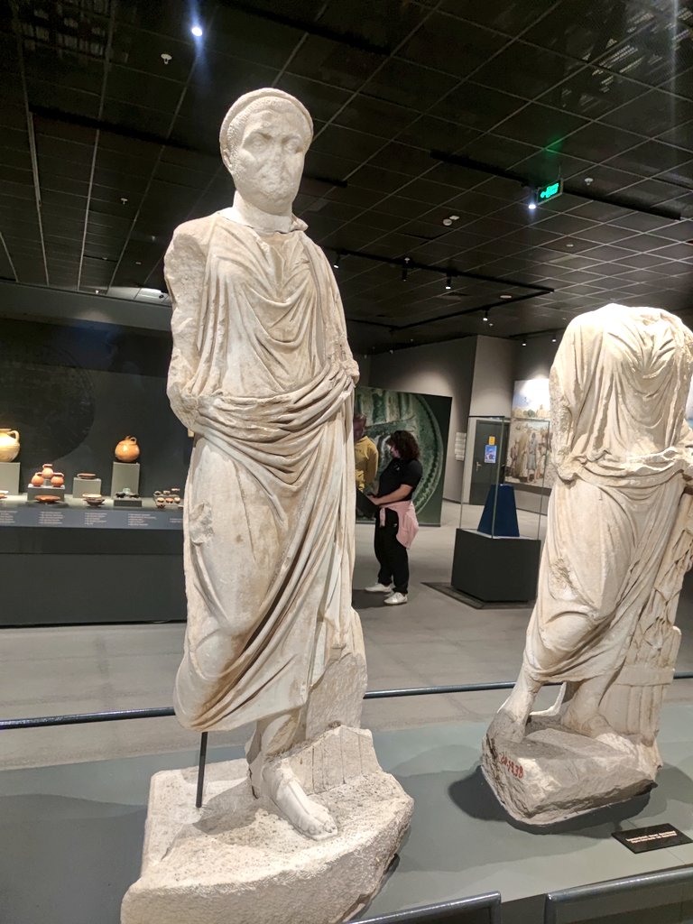 Frknmthn's tweet photo. Roma dönemine ait kalıntılar. Bugünde fazlasıyla kültürlendik 😄 #müze https://t.co/OLqSPhC4xH