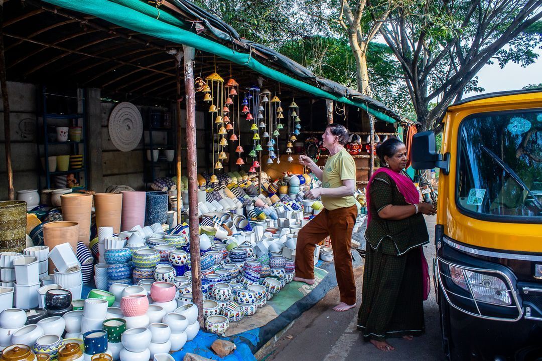 FrstHand's tweet photo. Mysuru, India
May, 2026
A vibrant roadside pottery and handicraft seller at Rangayana premises in Mysuru, Karnataka.
Photo by Pavan Prasad
Published on FrstHand
#FrstHand #Mysuru #Karnataka #IndiaStories #StreetPhotography #Handicrafts https://t.co/1HKmuMXtjS
