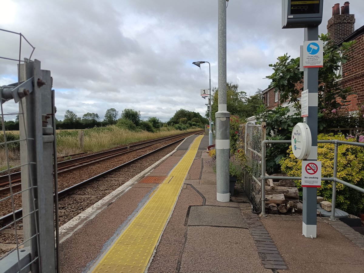 tuckerb93's tweet photo. Spooner Row station. An awkward station with two morning services to Norwich and two afternoon services to Cambridge during the week. https://t.co/ipBnEfypYA