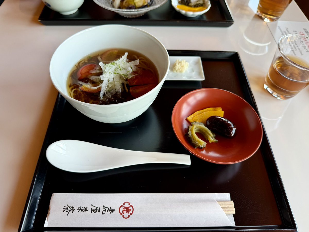 0812asumikana's tweet photo. 7月11日(土)が近づいてまいりました☺️
今年も井口裕香ちゃんのバースデーパーティーにおじゃまいたします🎂
質問やメッセージもお待ちしてますよー！🙋🏻‍♀️🙋🏻‍♀️
写真は先日いぐちさんに会った時に食べたすてきおうどんです。デザートに食べたお汁粉もおいしかったなぁ✨ https://t.co/pe1YFaoacy