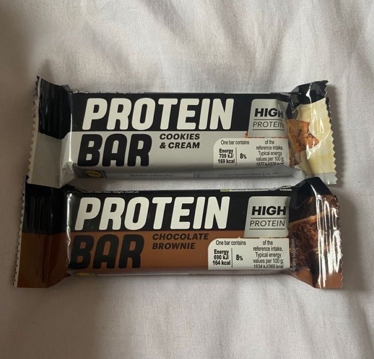 timpjohansson's tweet photo. maturing is realising these are junk food. https://t.co/0eAlH8jIuE
