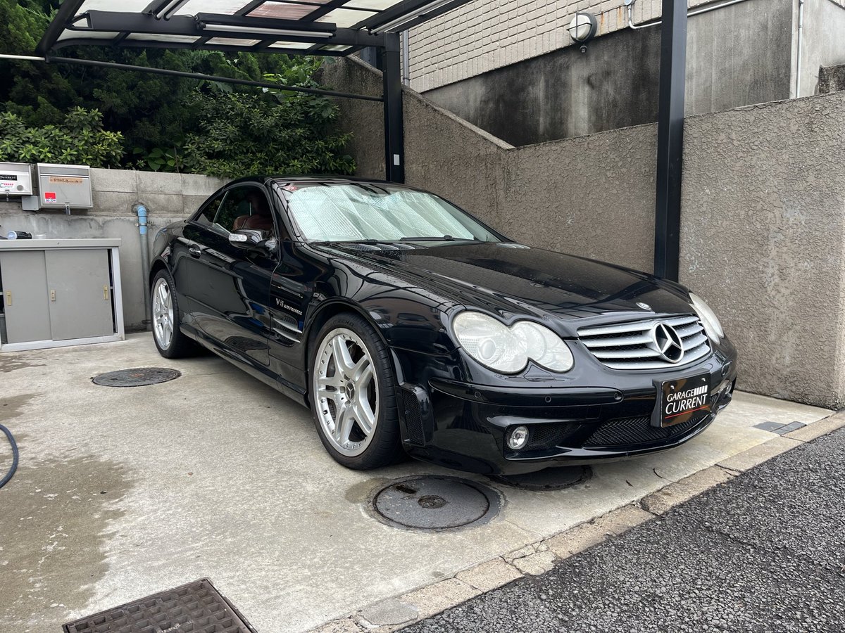 garagecurrent's tweet photo. R230 SL55AMG パフォーマンスPKGが入庫しました！
オブシディアンブラック×ベリーレッドレザー内装。
M113コンプレッサーエンジンをオープンエアで楽しむならこの車に限ります。
本掲載準備中。お楽しみに！ https://t.co/OVJoQcFZRg