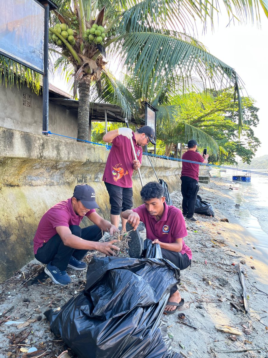 hendry_ambon's tweet photo. Selasa, 09 Juni 2026. Aksi Bersih Pantai dan Laut untuk memeringati Coral Triangle Day di Kawasan SFV Desa Poka. https://t.co/yPUbPH6YWS