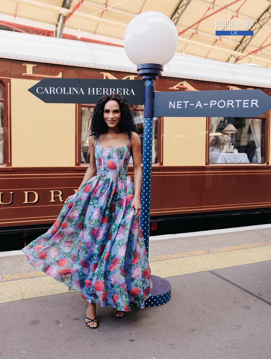 DappPopp's tweet photo. CAROLINA HERRERA'S LONDON AFFAIR | POPP DAPP
@carolinaherrera @NETAPORTER
https://t.co/NldGSdzKq1
POPP DAPP UK | GLOBAL MEDIA & MAGAZINE
IND | USA | UK | UAE | EU | AUS
#poppdapp #fashionmagazine #poppdappnews #CarolinaHerrera #LuxuryFashion #LondonFashion #FashionEditorial https://t.co/gPNHq2BQM7
