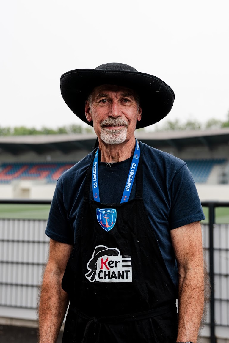 USConcarneau's tweet photo. Comme Joël, rejoignez l'équipage ! 💪

L'US Concarneau recherche des bénévoles pour les soirs de match : restauration, buvette, accueil ou animation.

📝 https://t.co/idMPXVYVah https://t.co/Ik7bXXQFQV