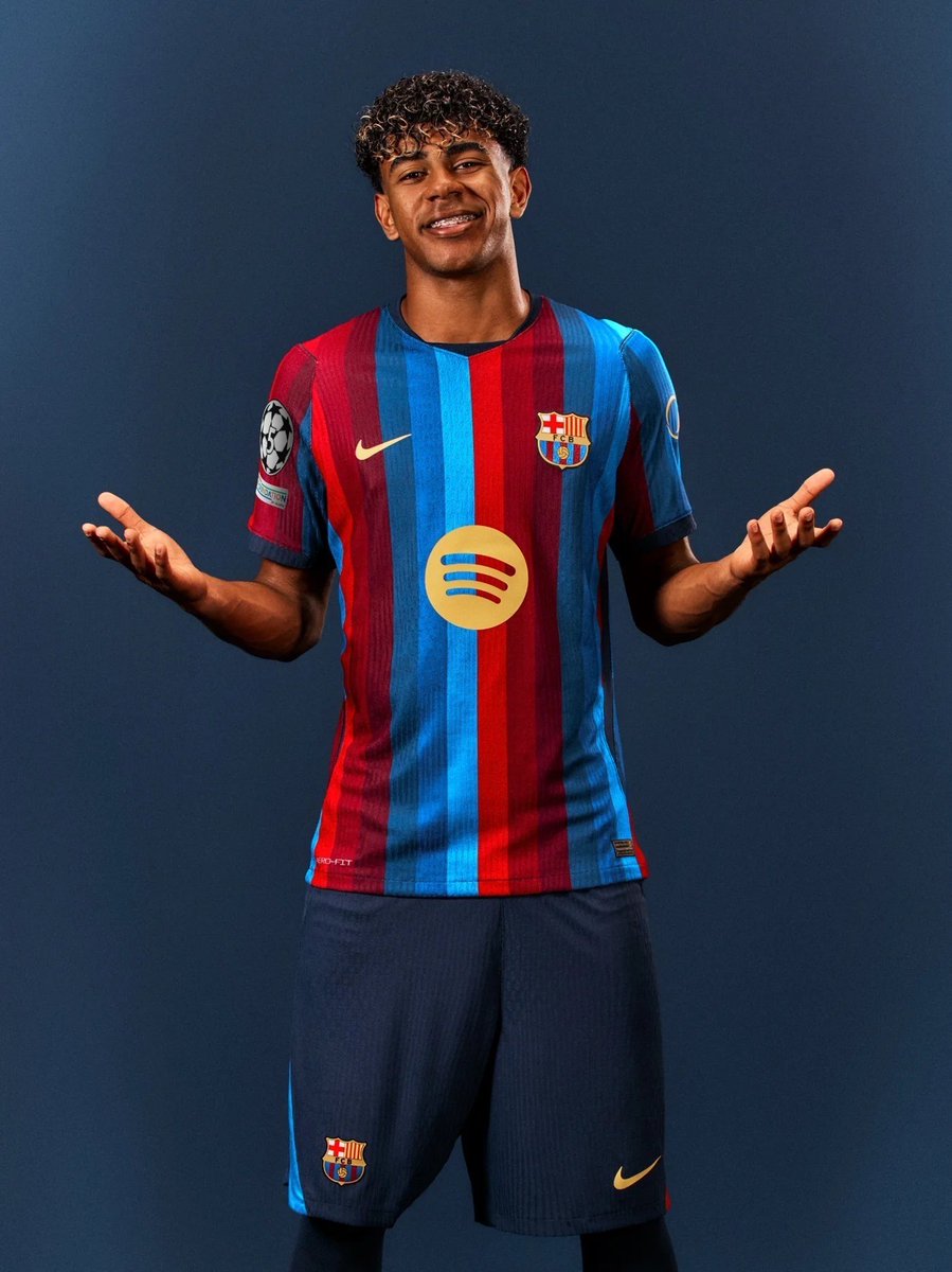 AbTrillionzs's tweet photo. Lamine Yamal.
Star Boy 💙❤️. https://t.co/ESb50QHLsM