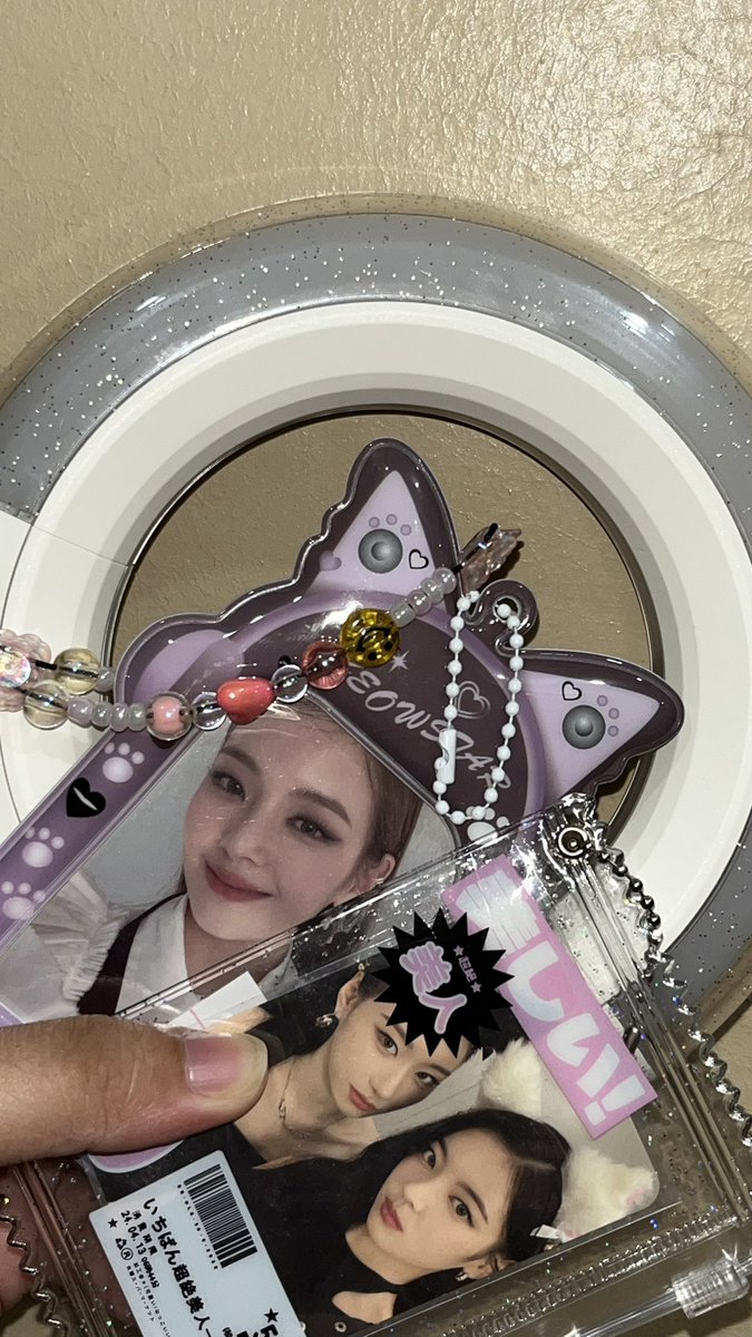 looovelia's tweet photo. @kaelonlyfrens i’m readyyyy !!! tara na, fast forward to july 11 pls !!! https://t.co/tZvcXK188m