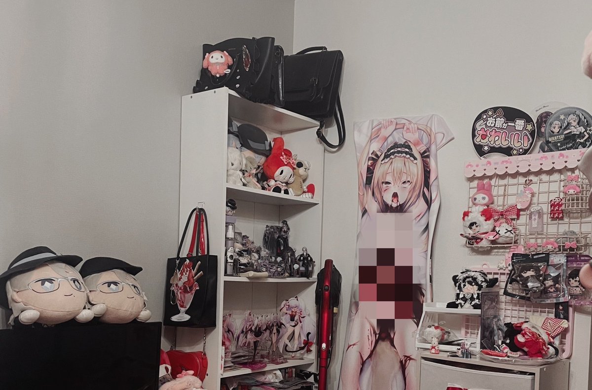 ci8w8ib's tweet photo. 29歳の女性の部屋 https://t.co/tBUNLbmZ4F