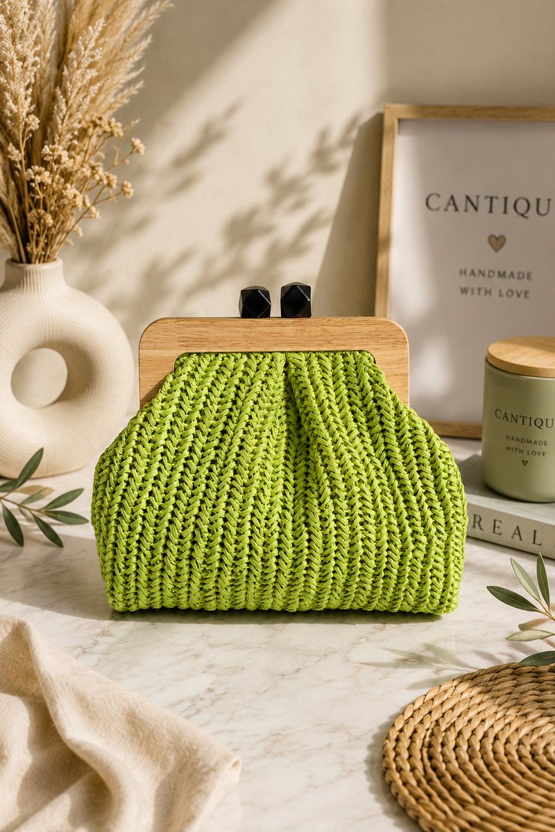 cantiquetr's tweet photo. 💚 Herkeste olanı değil, sana özel olanı taşı.

El emeğiyle üretilmiş, doğal dokusu ve dikkat çekici tasarımıyla stiline farklılık katmak için hazır.

🌿 Şıklık
🌿 Özgünlük
🌿 El İşçiliği

Bir çantadan fazlası…

#CantiqueStyle #LunaCollection #ElEmegi #HandmadeBag #elyapımı https://t.co/JF3PAVghr0
