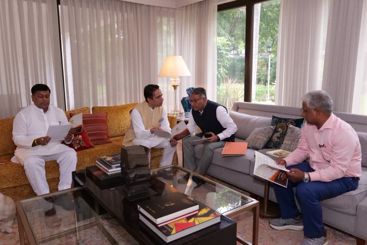 jayantrld's tweet photo. Great to meet Hon'ble Minister @DrSukantaBJP, along with Hon'ble Ministers @iamJagannathC and @DipakBarmanRSS from the Government of West Bengal.

We had a constructive discussion on strengthening skill development and education in the state, with a focus on effective implementation of flagship schemes, deeper Centre-State collaboration, and creating greater opportunities for the state's youth through quality skilling and education.

I am happy to see the zeal and proactive interest shown by the State Government towards our shared commitment to empowering every young Indian with future-ready skills and advancing the vision of #ViksitBharat through #SkillIndia.