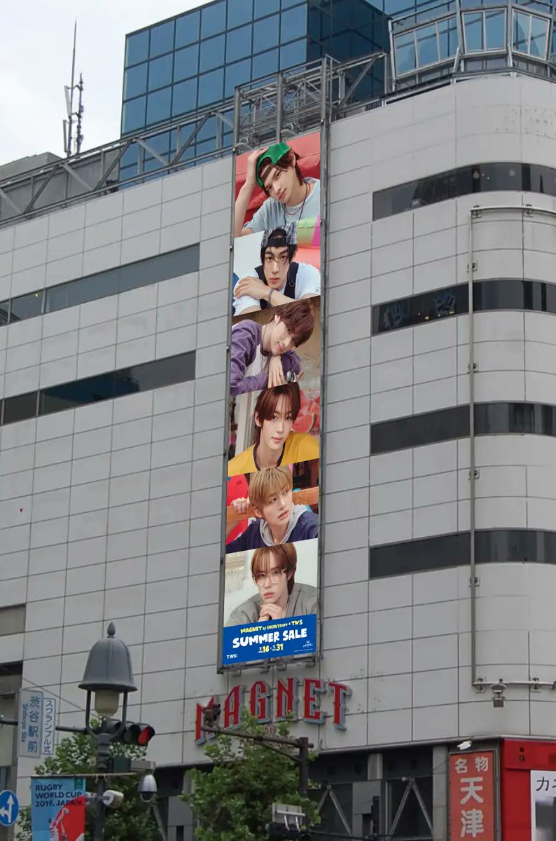 Kkorepo's tweet photo. 『SHIBUYA109 × TWS SUMMER SALE』 日本デビュー1周年を迎えた6人組ボーイグループ「#TWS」とSHIBUYA109がコラボレーション！
🔗https://t.co/xF7MeSdRwq https://t.co/kopvDquCMt
