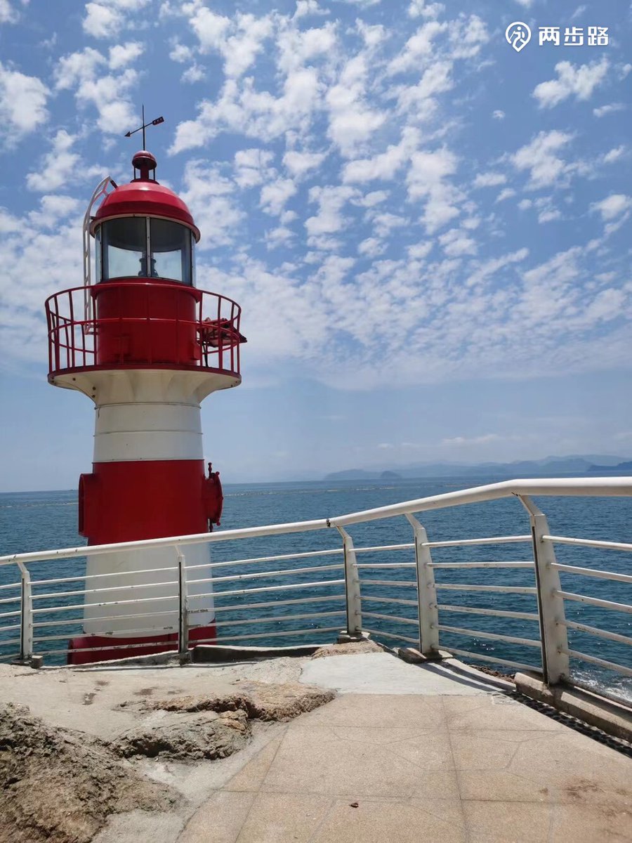 NicolasSoubhia's tweet photo. Just wrapped up a sunny day trip to the coastal lighthouse! Fresh sea air, scenic views, and a perfect end to the week. #WeekendAdventure， https://t.co/FTEn50IUSd