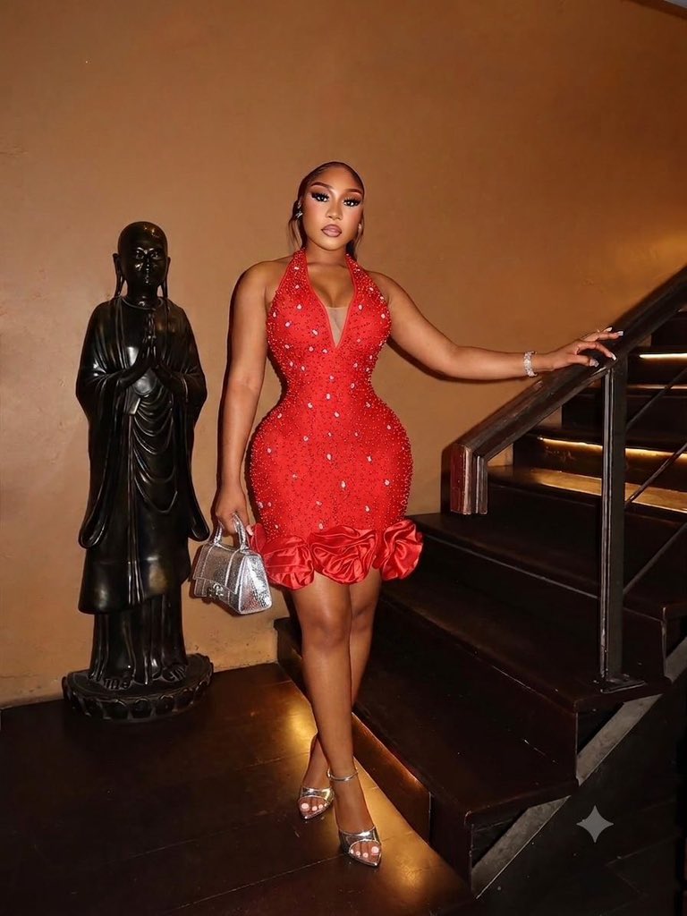 BougeeBabe_'s tweet photo. ~Item Description > Bandage Dress
~ Price > 96,000 NGN ONLY
~Size Available > S-XXXL ( 6-20 )
~Colors Available > Picture colors
~Top notch Quality 
~Delivery is worldwide 📌
#bougeebabes https://t.co/gph0TBn9DT
