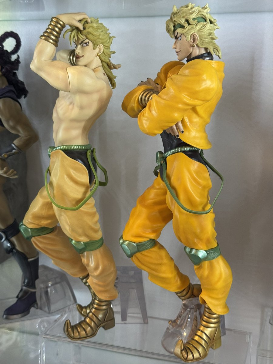 5periperi's tweet photo. ジョジョくじの3部DIOの素立ちフィギュア足のポーズはこれじゃないといけない呪いとかあるんすかね https://t.co/VVdyoDHdXx