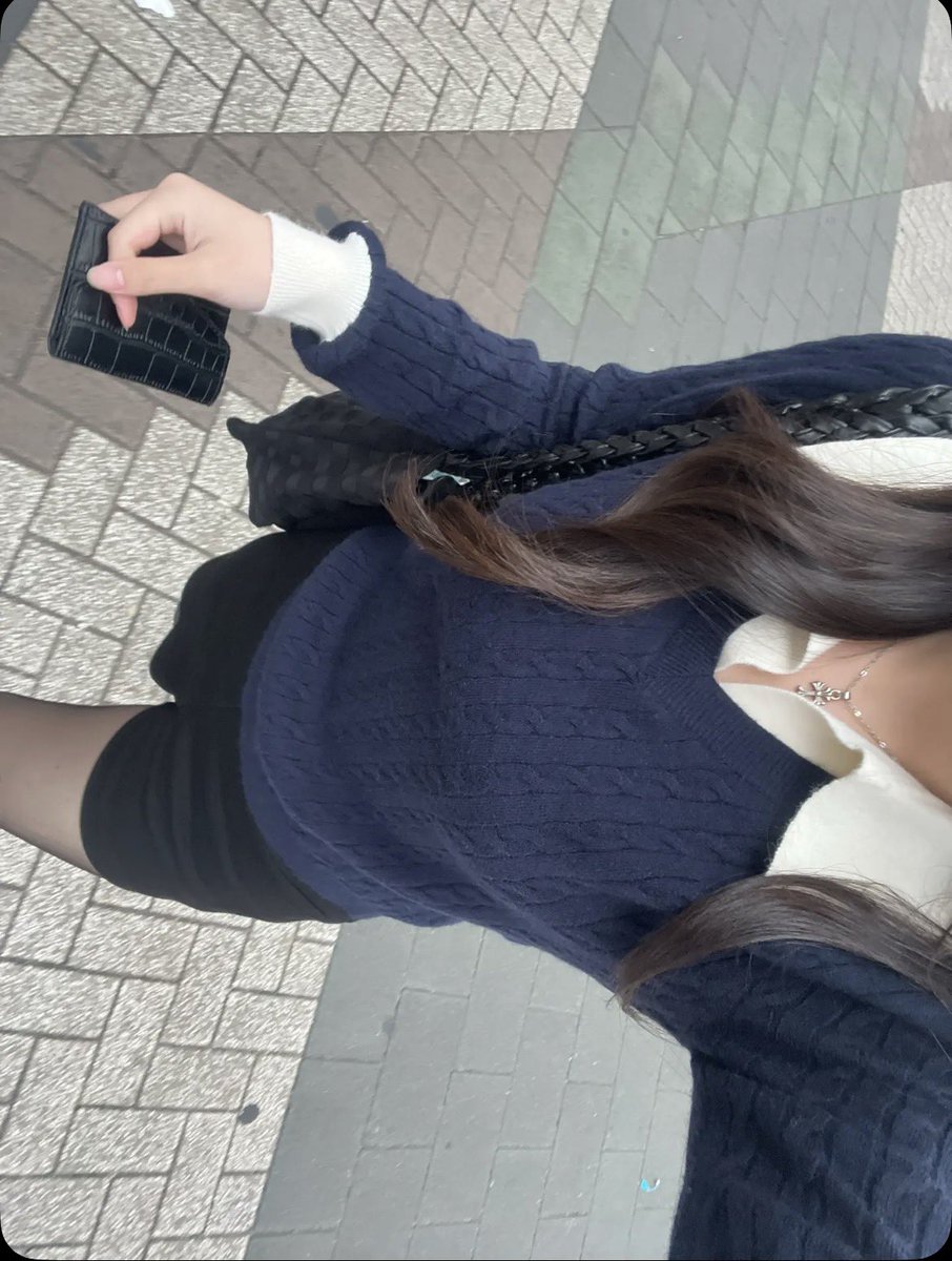 ol7xxy's tweet photo. 出勤コーデ #BeReal #自撮り界隈 https://t.co/84W9yZbXDC