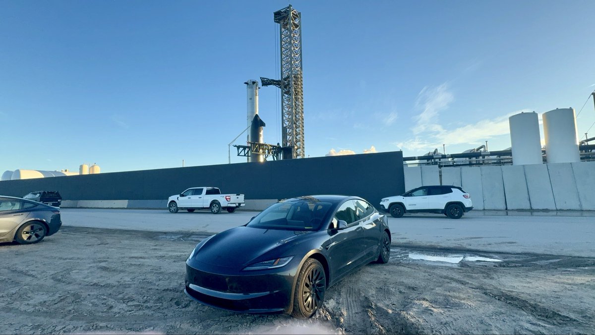 davidtphung's tweet photo. happy 23rd born day tesla. i’m so grateful, FSD has changed the car experience forever, and cheers to many more adventures ahead WITH @DTPFSD (yes, FSD’d all the way to @StarbaseTX for test flight 07 in 2025 WITH my parents) https://t.co/PaWjFBN5x0