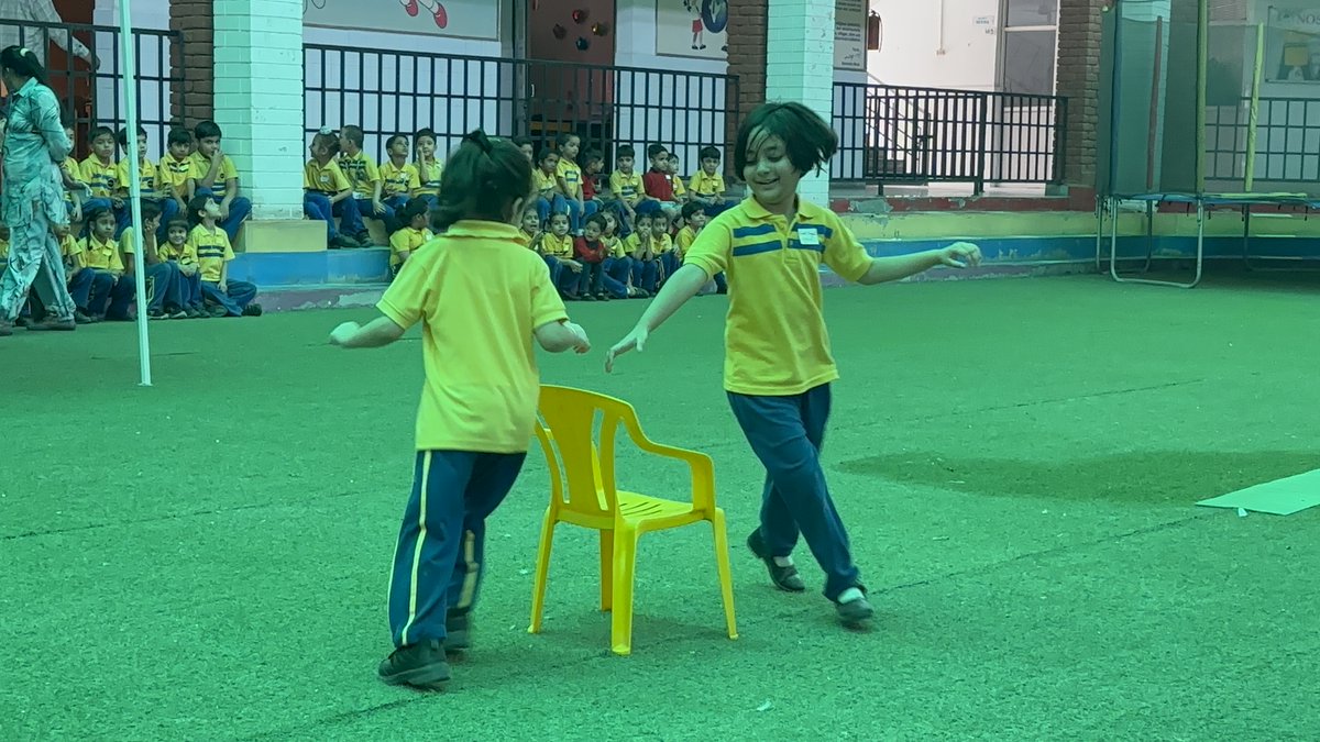 NosegaySchool's tweet photo. Musical Chair – Fun, Laughter & Friendly Competition! 🎵🪑
https://t.co/OLhs0N95VA
#MusicalChair #FunActivity #SchoolLife #StudentActivities #LearningWithFun #JoyfulMoments #FriendlyCompetition #ActiveLearning #SchoolEvents #NosegayPublicSchool #Sriganganagar #HappyStudents https://t.co/2eIHJfhmTa